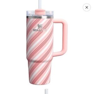 NEW Stanley Swirl Stainless Steel Quencher 30 oz Tumbler Strawberry Twist